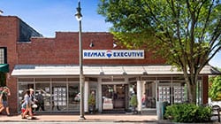 RE/MAX Executive Waynesville Office