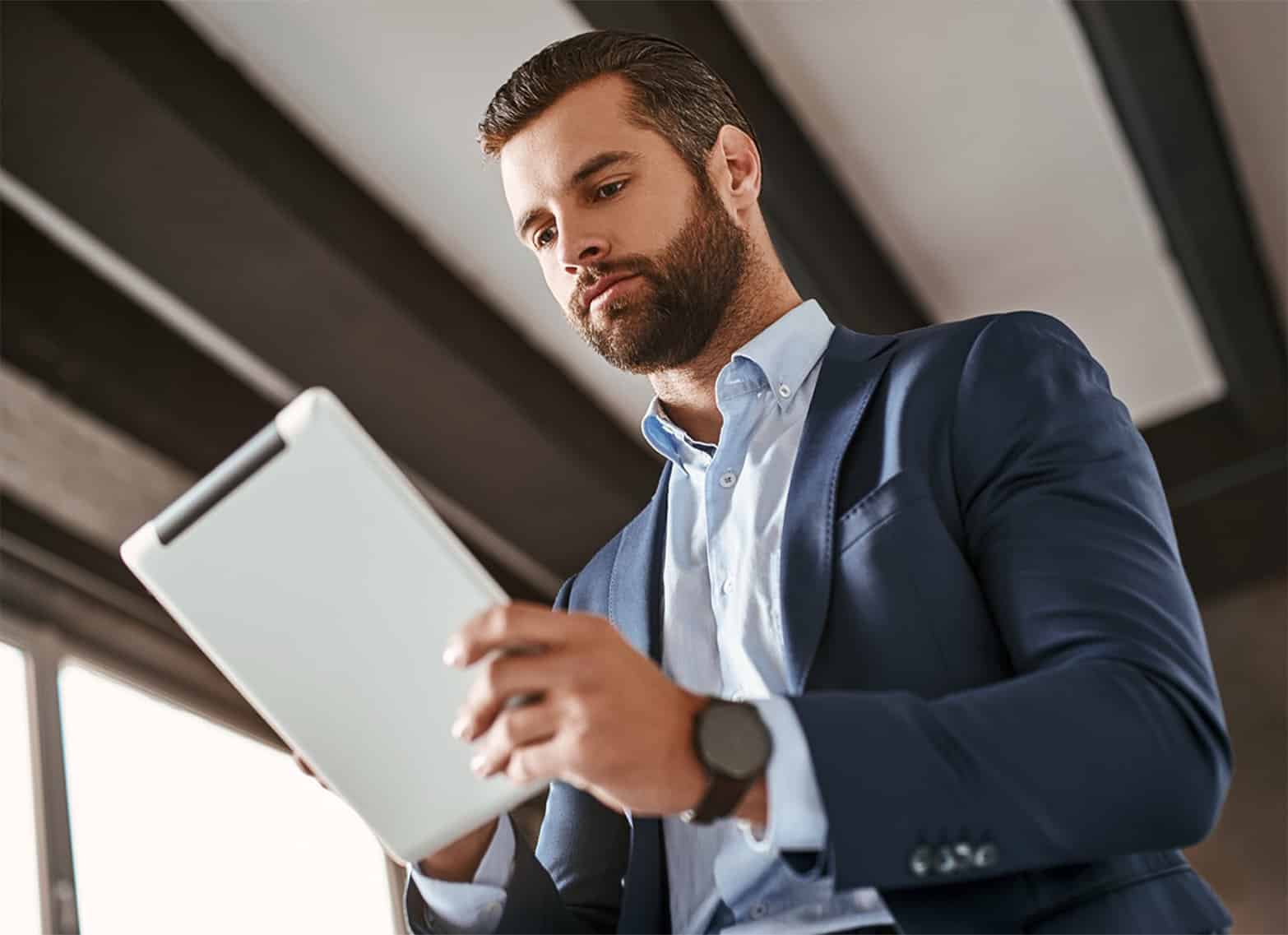 Agent using a tablet
